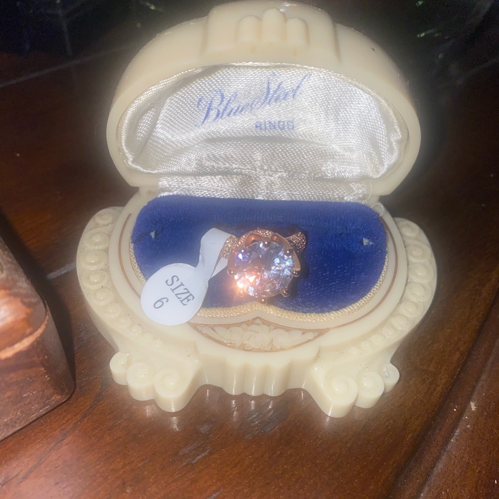 14 KT ROSE GOLD CROWN RING 1930’s CELLULOID BOX!! SIZE 6